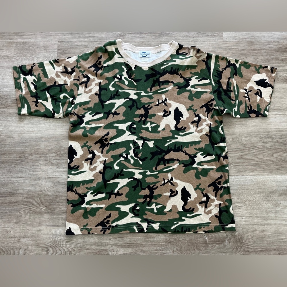 Vintage Donoughe Mens XL X-Large Camo Hunting Short Sleeve T-Shirt USA Made